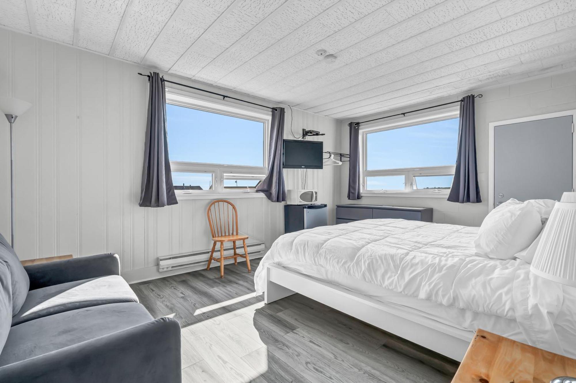 Cape View Motel & Cottages Mavilette Oda fotoğraf