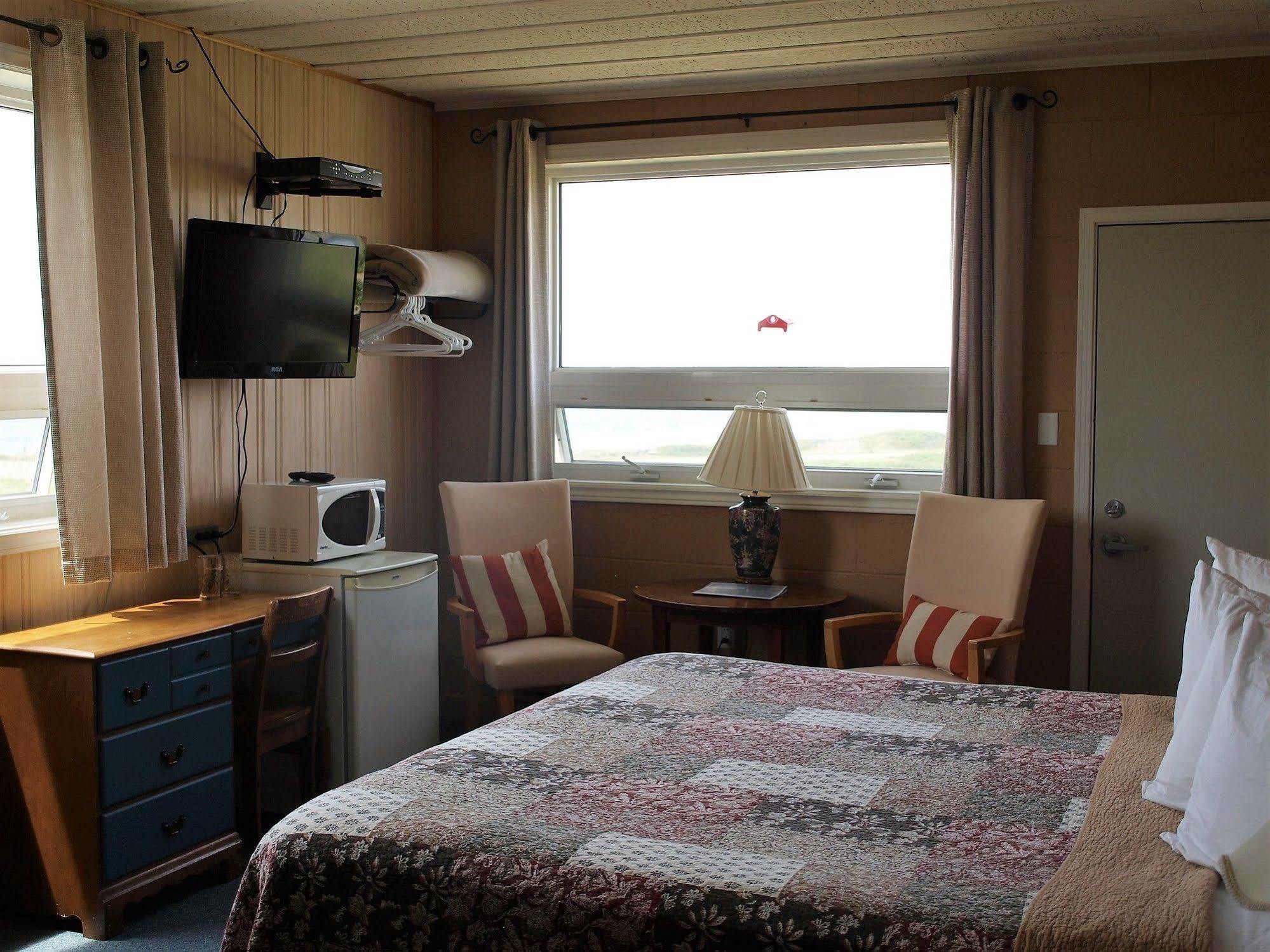 Cape View Motel & Cottages Mavilette Dış mekan fotoğraf