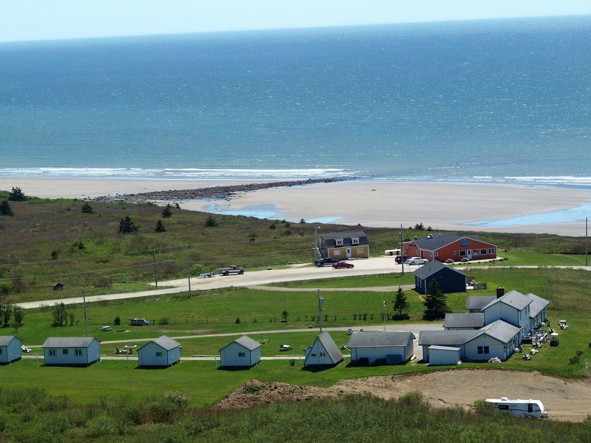 Cape View Motel & Cottages Mavilette Dış mekan fotoğraf
